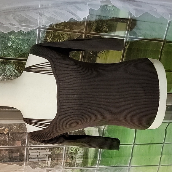 Chesley Women's Brown Cold Shoulder Sweater, size L - Picture 4 of 9